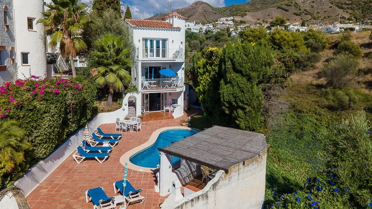 Villa Chimenea With Pool And Lovely Garden Nerja Spanien